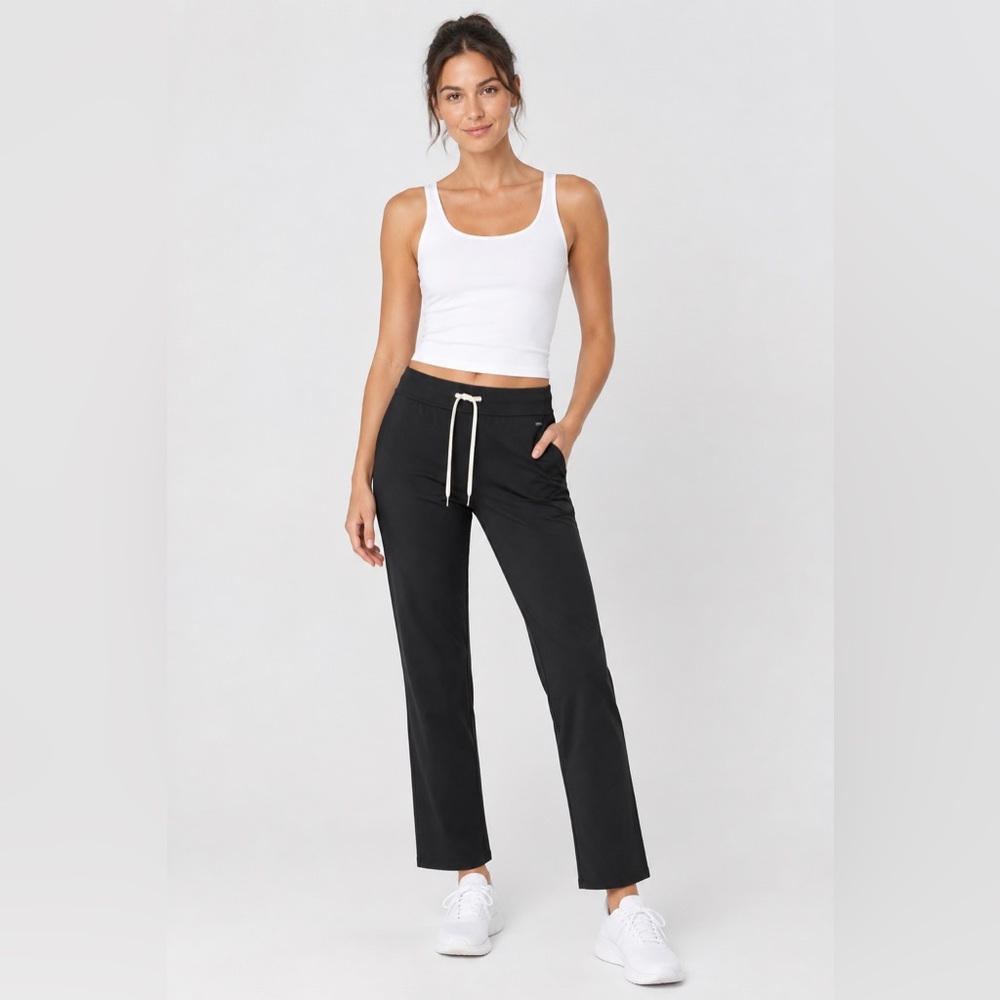 NWT Vuori Halo Straight Leg Ankle Pant in Solid Black